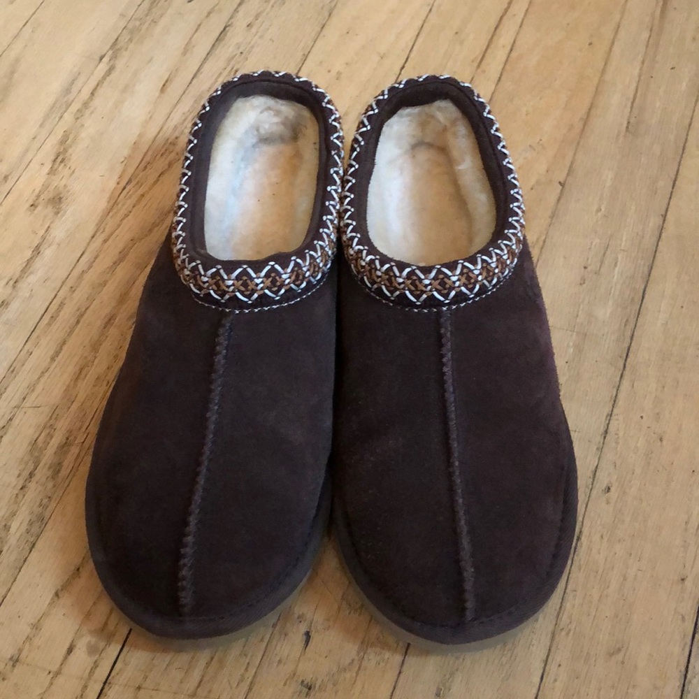 Ugg Tasman slipper brown size 9